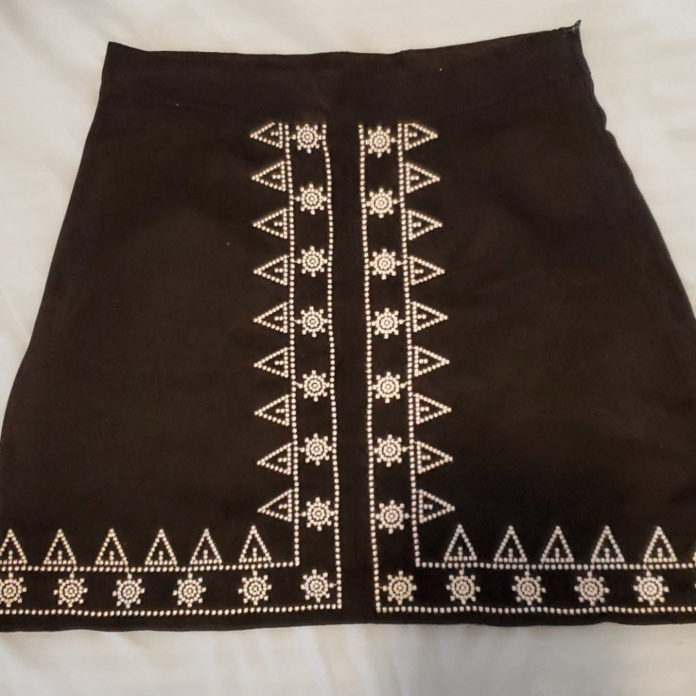 Black skirt